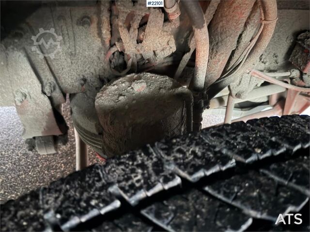 Log transporter Volvo FH16 8x4 Globetrotter Royal timber truck w/Loglift