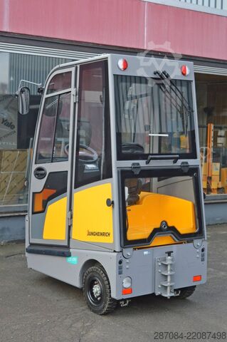 Jungheinrich tow tug EZS 570 Jungheinrich EZS 570