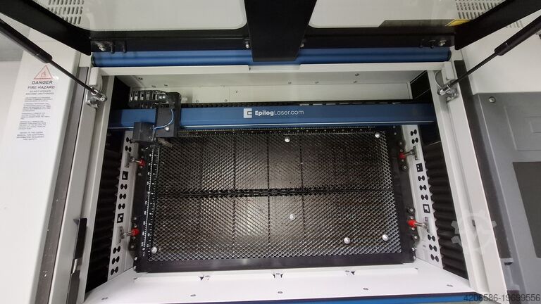Laserschneidemaschine Epilog Fusion Edge 12 (CO2/60W)