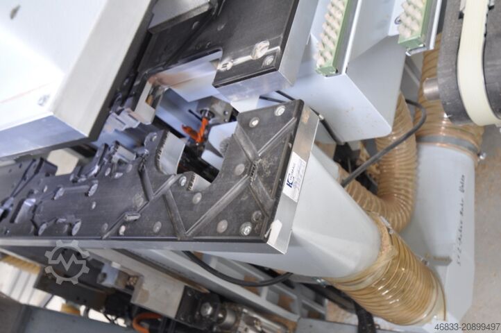 Bearbeitungszentrum mit Durchlauf Weeke Optimat BHX 500