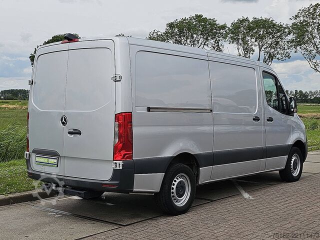 High-roof van MERCEDES-BENZ SPRINTER 315 L2H1 RWD Mbux AC!