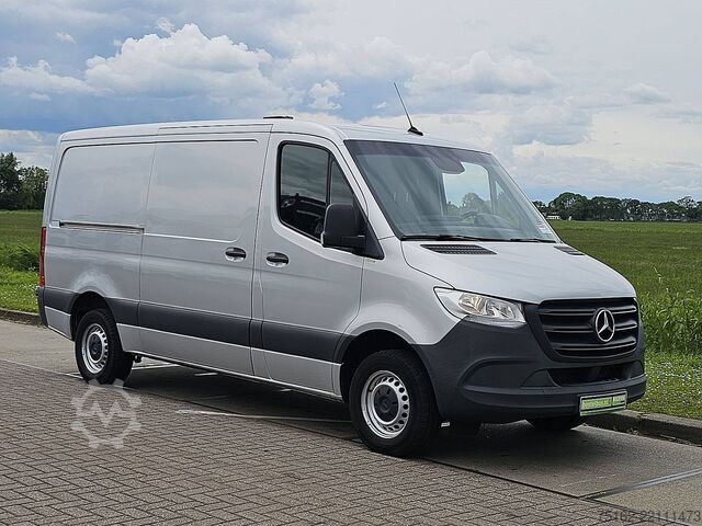 High-roof van MERCEDES-BENZ SPRINTER 315 L2H1 RWD Mbux AC!