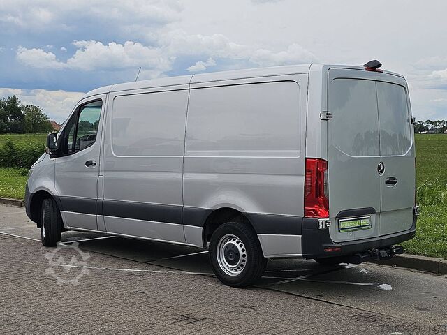 High-roof van MERCEDES-BENZ SPRINTER 315 L2H1 RWD Mbux AC!