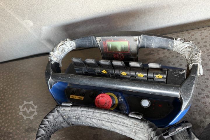 Truck mounted crane Renault D Wide 18.380 4x2 F135A.22 / Swiss-Vehicle