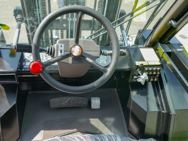 All-terrain forklift Manitou M 50-4