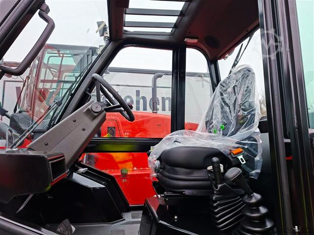 All-terrain forklift Manitou M 30-4