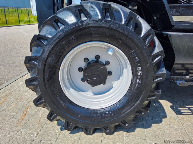 All-terrain forklift Manitou M 50-4