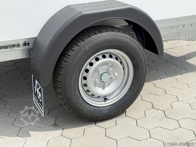 Box trailer Blyss F1326HD | RAMPE 262X135X150CM 1300KG KOFFERANHÄNGER