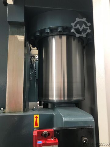 SONDERAKTION Abkantpresse mit 4 Achsen Durma AD-R 37220