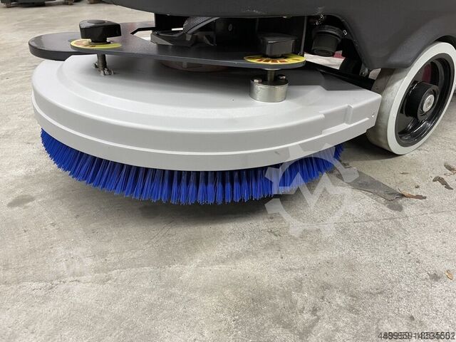Scrubber/dryers Noblelift Scheuersaugmaschine NB530