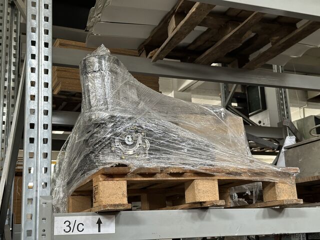 Heating system, wood chip heating Fröling Turbomatic TMC 35 kW + Raumaustragung