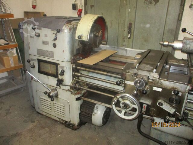 Lead and feed screw lathe TUD 50  