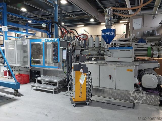 Injection molding machine Stork verschiedene
