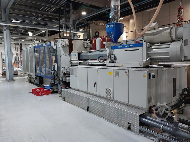 Injection molding machine Stork verschiedene