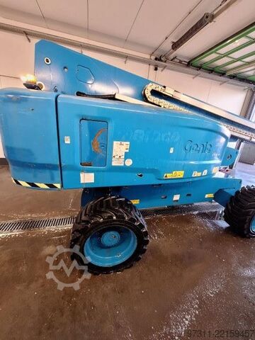Telescopic boom lift Genie S-85