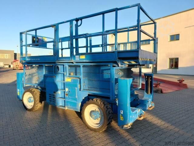 Scissor lift Genie GS-4390 RT