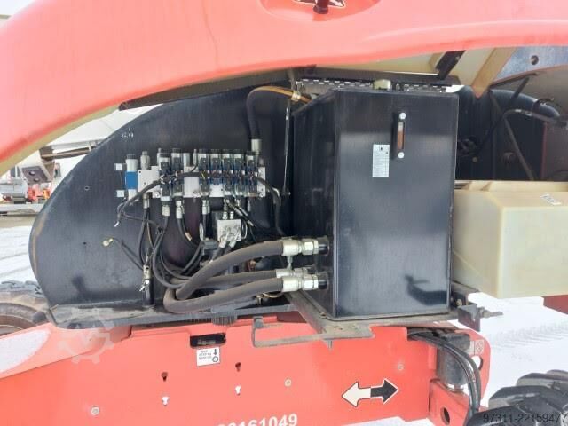 Telescopic boom lift JLG 460SJ