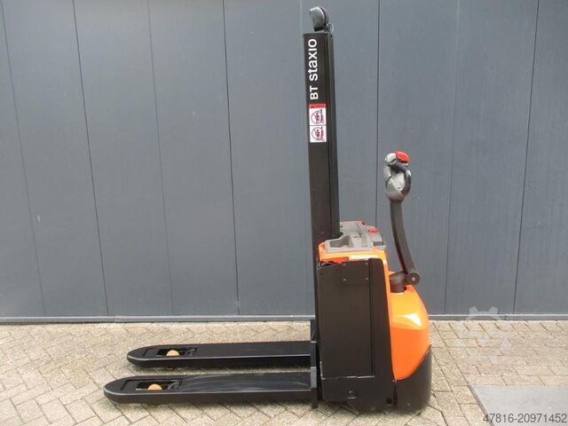 Pallet stacker BT SWE 080L
