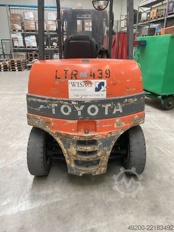 Gabelstapler Toyota 7FBMF45