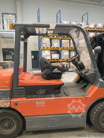 Gabelstapler Toyota 7FBMF45