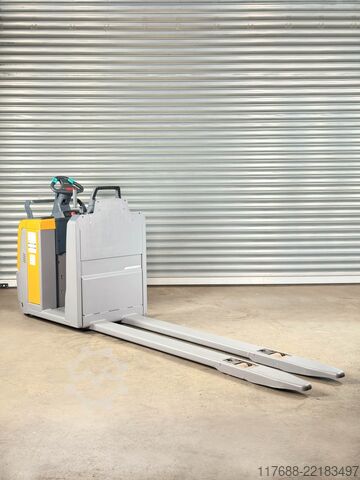 Horizontal order picker Jungheinrich ECE 225 - Service Neu -  2456 Std. - Batterie 90%
