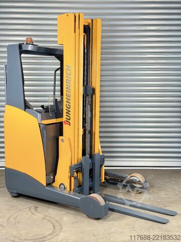 Low lift truck pedestrian Jungheinrich ETV 214 - 5.3m Triplex - Batterie 80% - Garantie