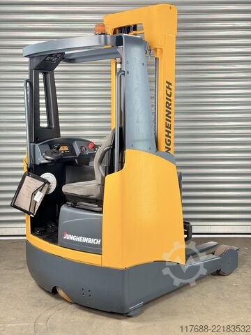 Low lift truck pedestrian Jungheinrich ETV 214 - 5.3m Triplex - Batterie 80% - Garantie