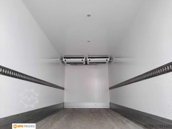 Reefer trailer  Junge Tiefkühlkoffer TK UT-1200 2 Verdampfer