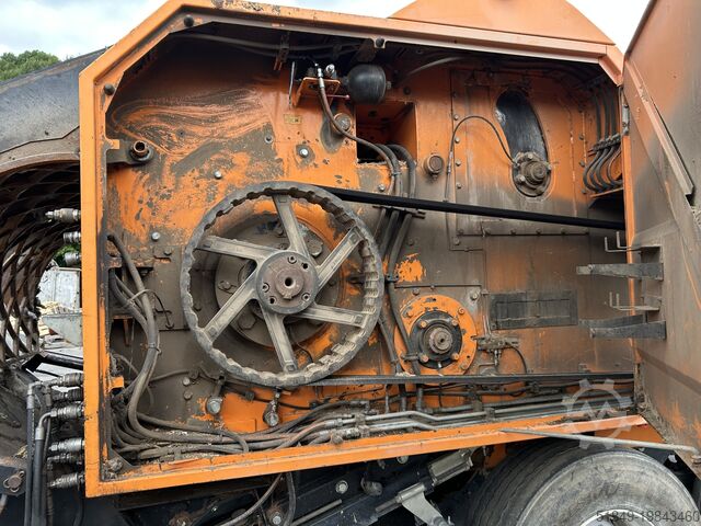 Mobile shredding plant Doppstadt AK 560