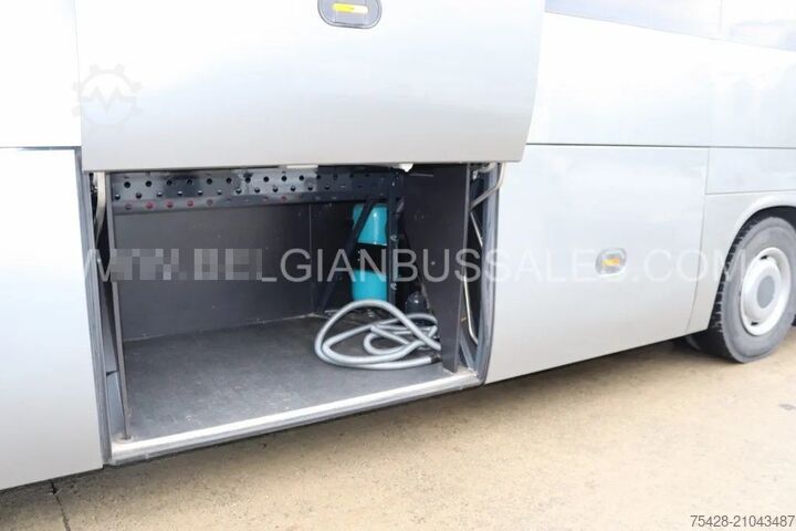 Motor coach Iveco Magelys Pro / 12.8m / Euro 6 / Full option