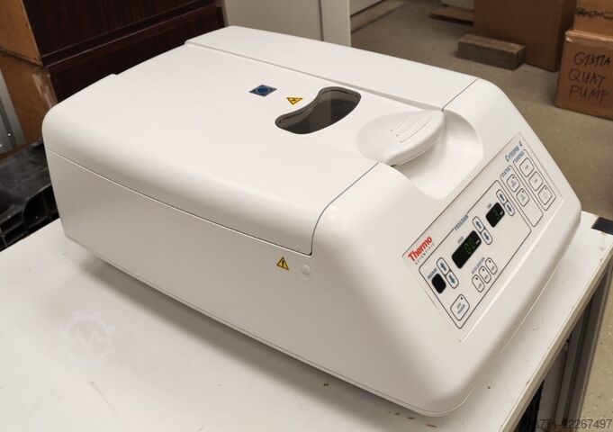 Laboratory centrifuge w/ rotor complete Thermo Scientific Shandon Cytospin 4