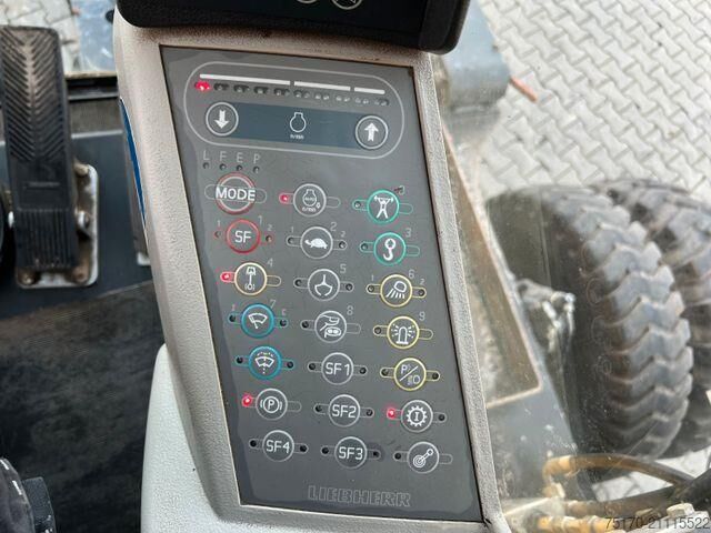 Radbagger Liebherr A 900 C ZW Litronic / 19.616 h / 2009