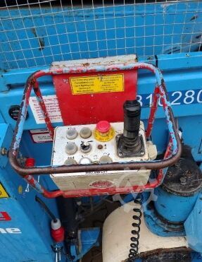 Working platform (scissor lift) Holland Lift Combistar N-265EL13 4WDS Elektro 28,20 m