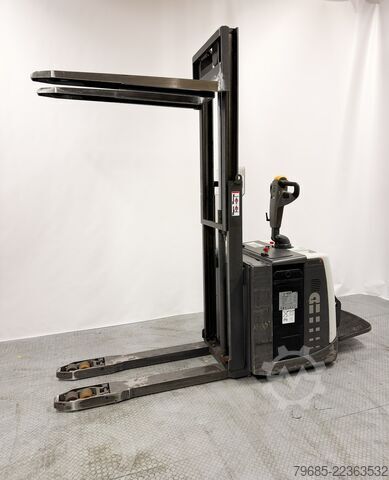 High Lift stacker Atlet PDP200