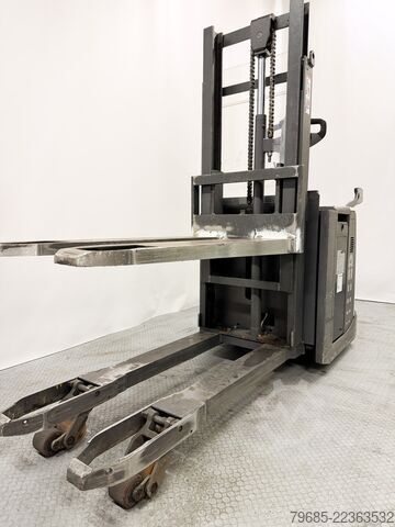 High Lift stacker Atlet PDP200