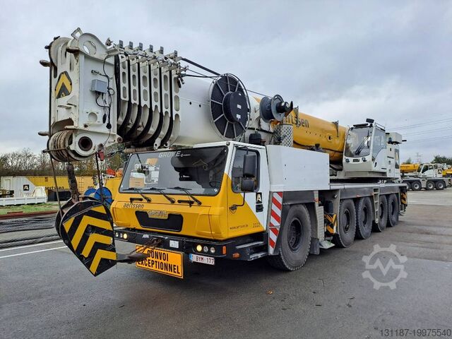 All terrain crane Grove GMK5220