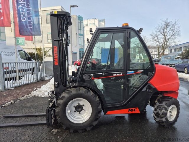 Geländestapler Manitou MC 25-4 ST5B S1