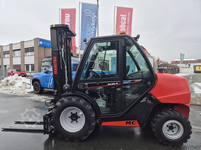 Geländestapler Manitou MC 25-4 ST5B S1