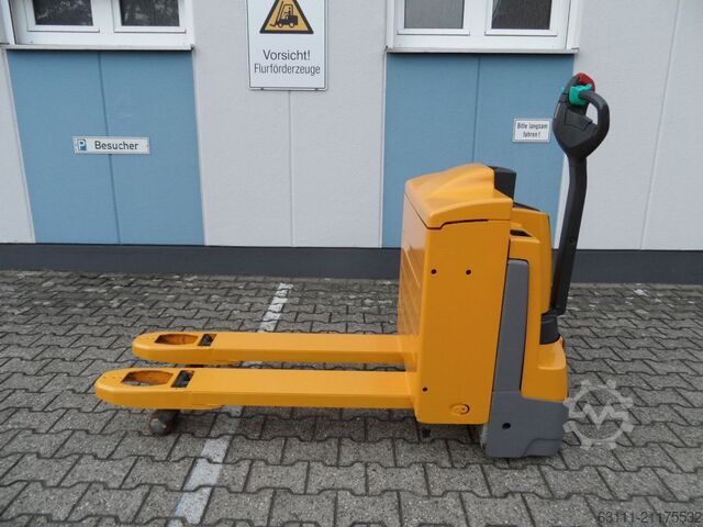 Niederhubwagen Jungheinrich EJE 220 - TOP-Batterie - wenig Stunden