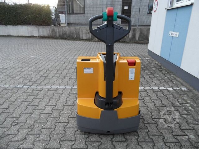 Niederhubwagen Jungheinrich EJE 220 - TOP-Batterie - wenig Stunden