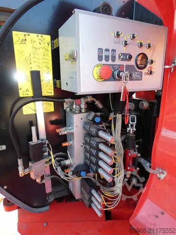 Gelenkarbeitsbühne Manitou 150AETJC 3 D