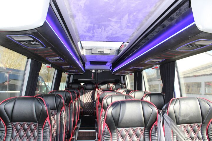 Kleinbus Mercedes-Benz Sprinter 517 Tourismus VIP 19+1+1 Plätze