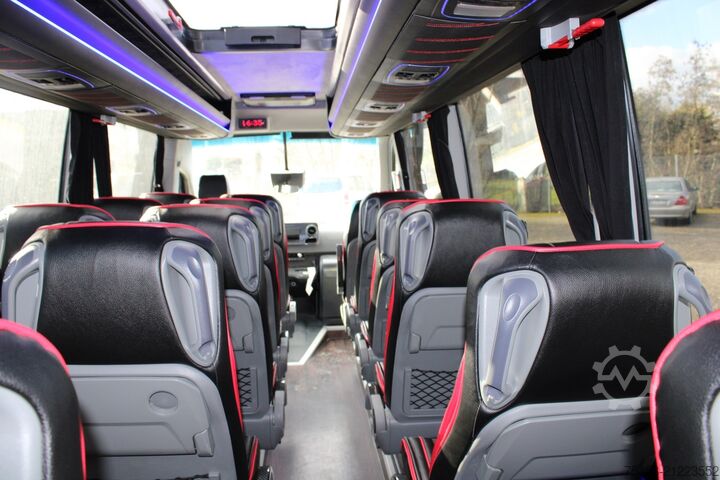 Kleinbus Mercedes-Benz Sprinter 517 Tourismus VIP 19+1+1 Plätze