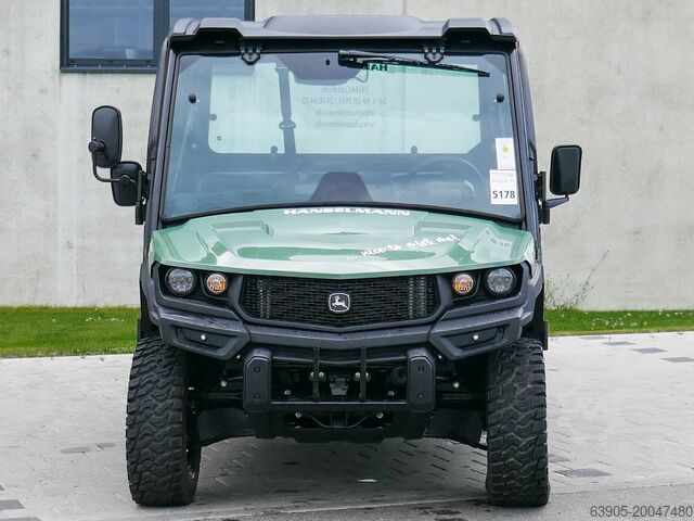 Tugger John Deere Gator XUV865M