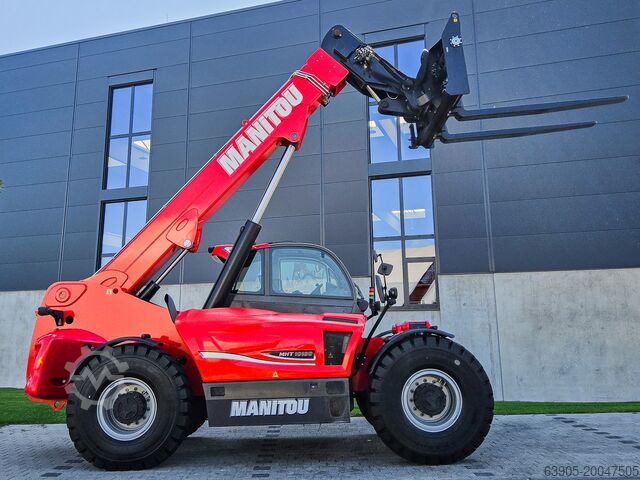 Telescopic forklift Manitou MHT 10180