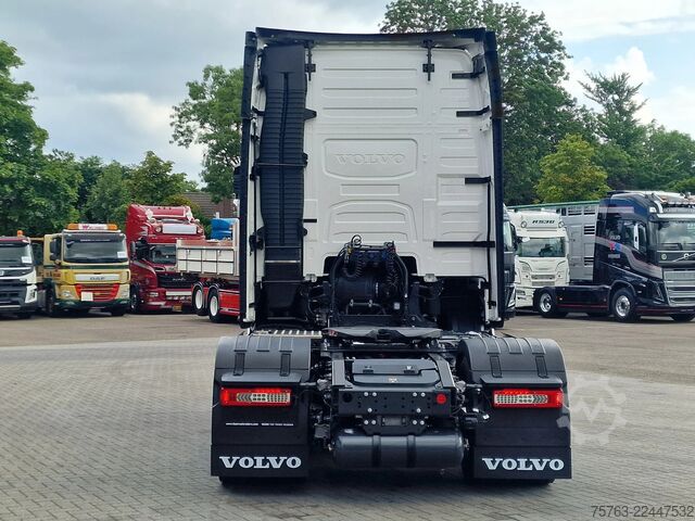 Standard-SZM Volvo FH 13.500 Globetrotter XL 4x2 - NEW - Full spec...