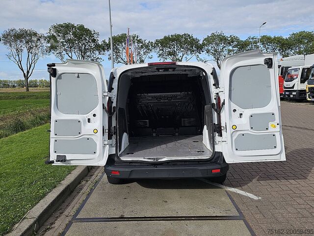 Suitcase FORD TRANSIT CONNECT 1.5 L1 Navi 3-Zits Euro6