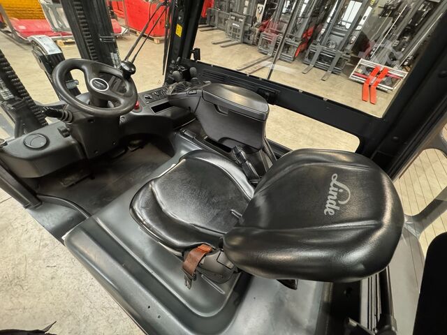 Gabelstapler Linde E 25 L-02 [ID: 93]