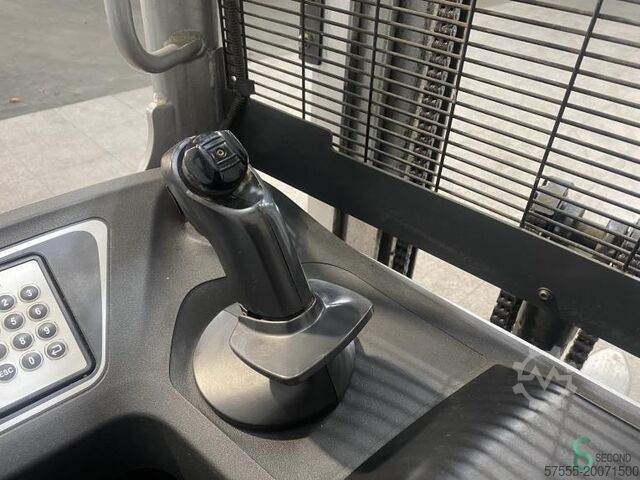 Stacker Still FXV14N