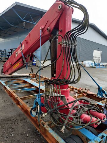 Log crane Jonsered 2490